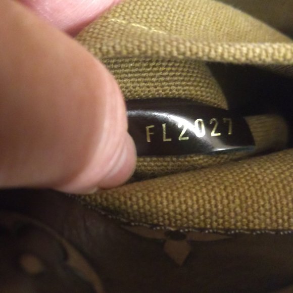 Louis Vuitton Monogram Sergeant PM (Limited edition) - Picture 16 of 16